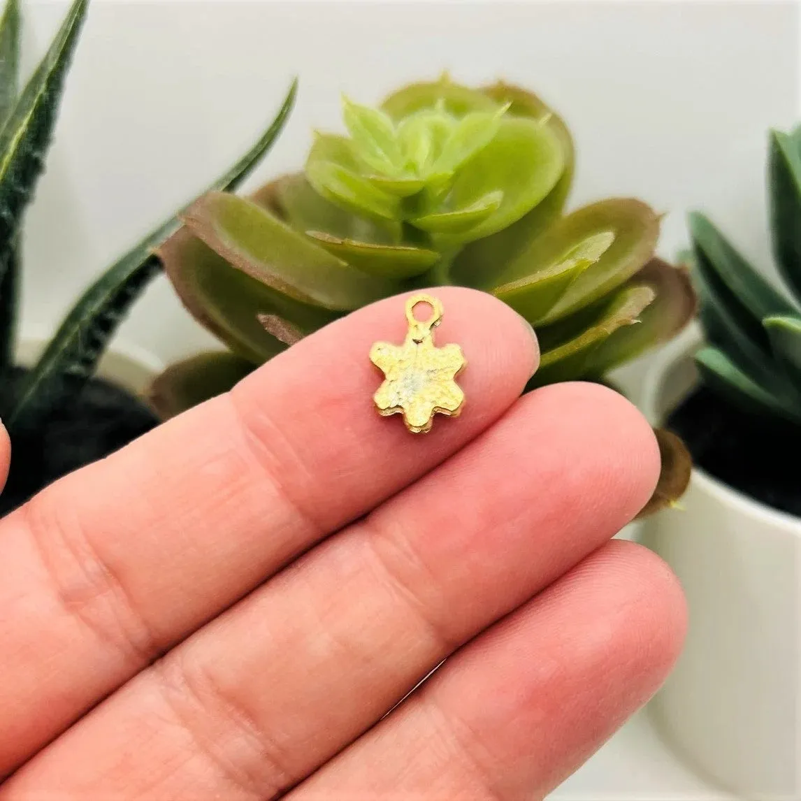 1, 4, 20 or 50 Pieces: Tiny Pink Flower Charms