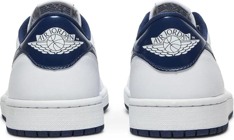 Air Jordan 1 Low Retro OG Midnight Navy, white