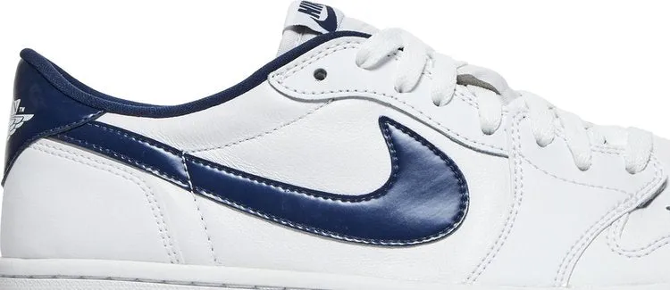 Air Jordan 1 Low Retro OG Midnight Navy, white