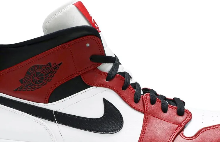 Air Jordan 1 Mid Chicago sneakers, white