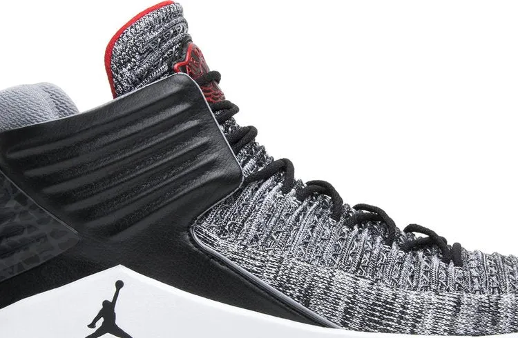 Air Jordan 32 MVP sneakers, black