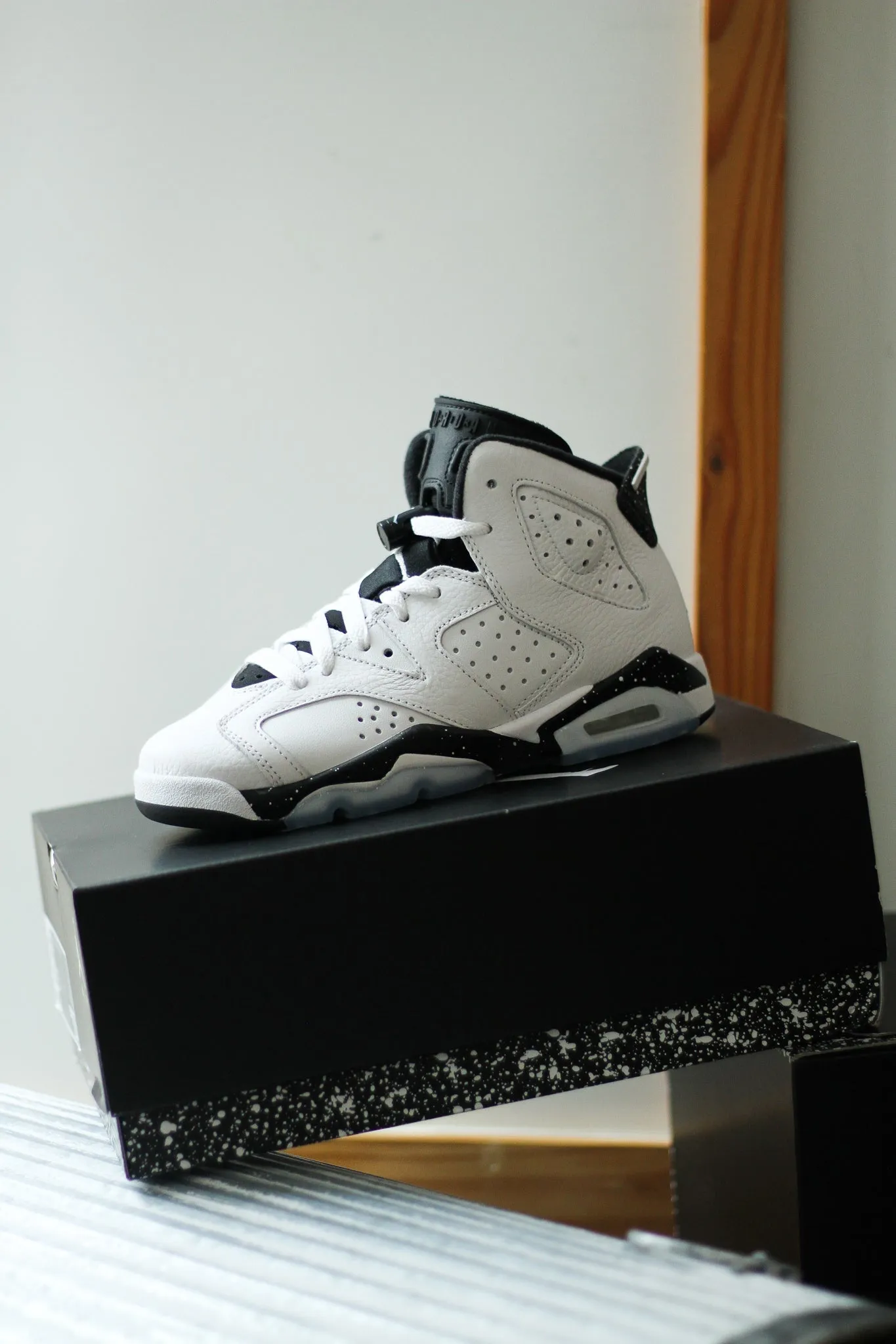 AIR JORDAN 6 RETRO (GS) "WHITE/BLACK"