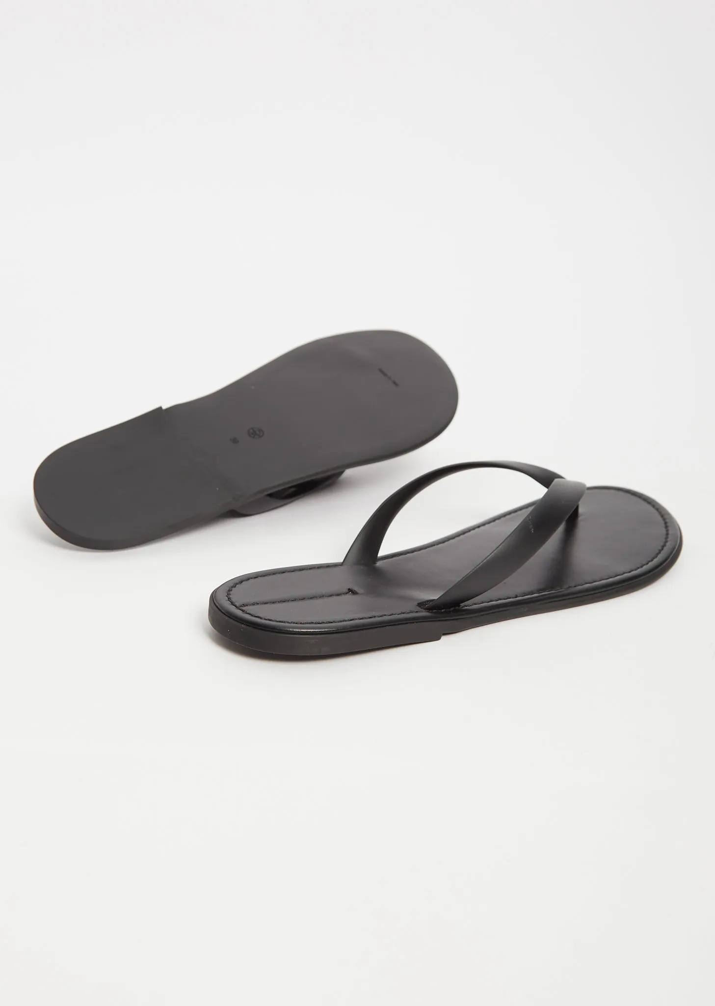 Beach Flip Flop — Black