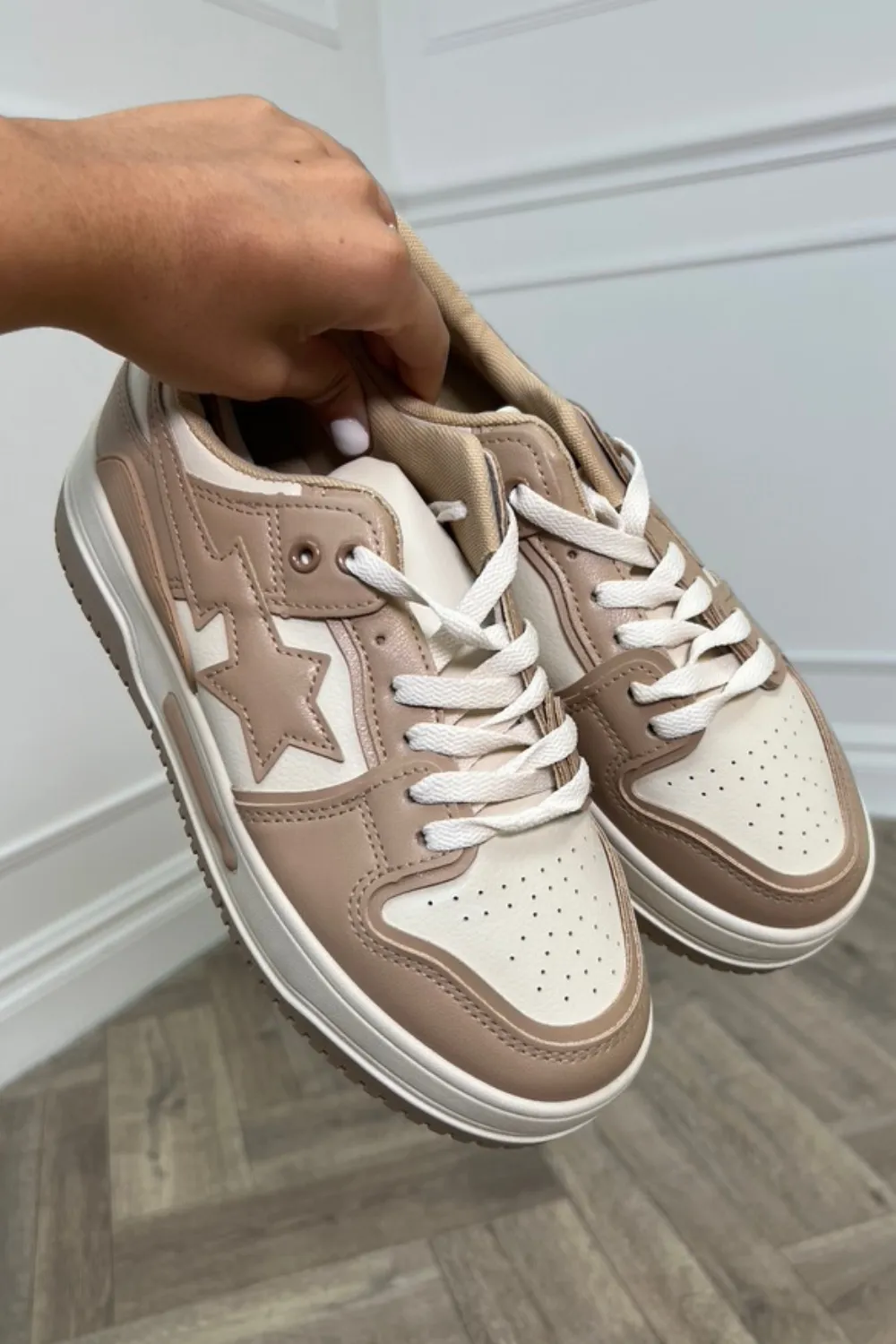 Bella nude and white star trainers