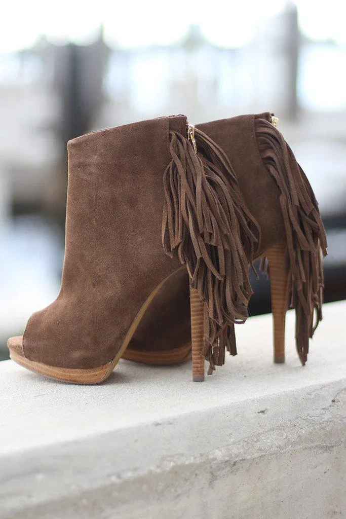 Girls Best Fringe Tan Heels