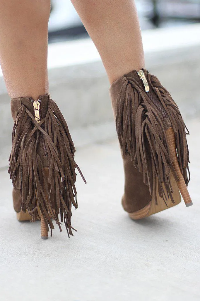 Girls Best Fringe Tan Heels