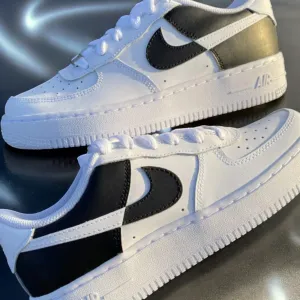 NIKE AIR FORCE 1 CUSTOM WHITE BLACK SPLIT