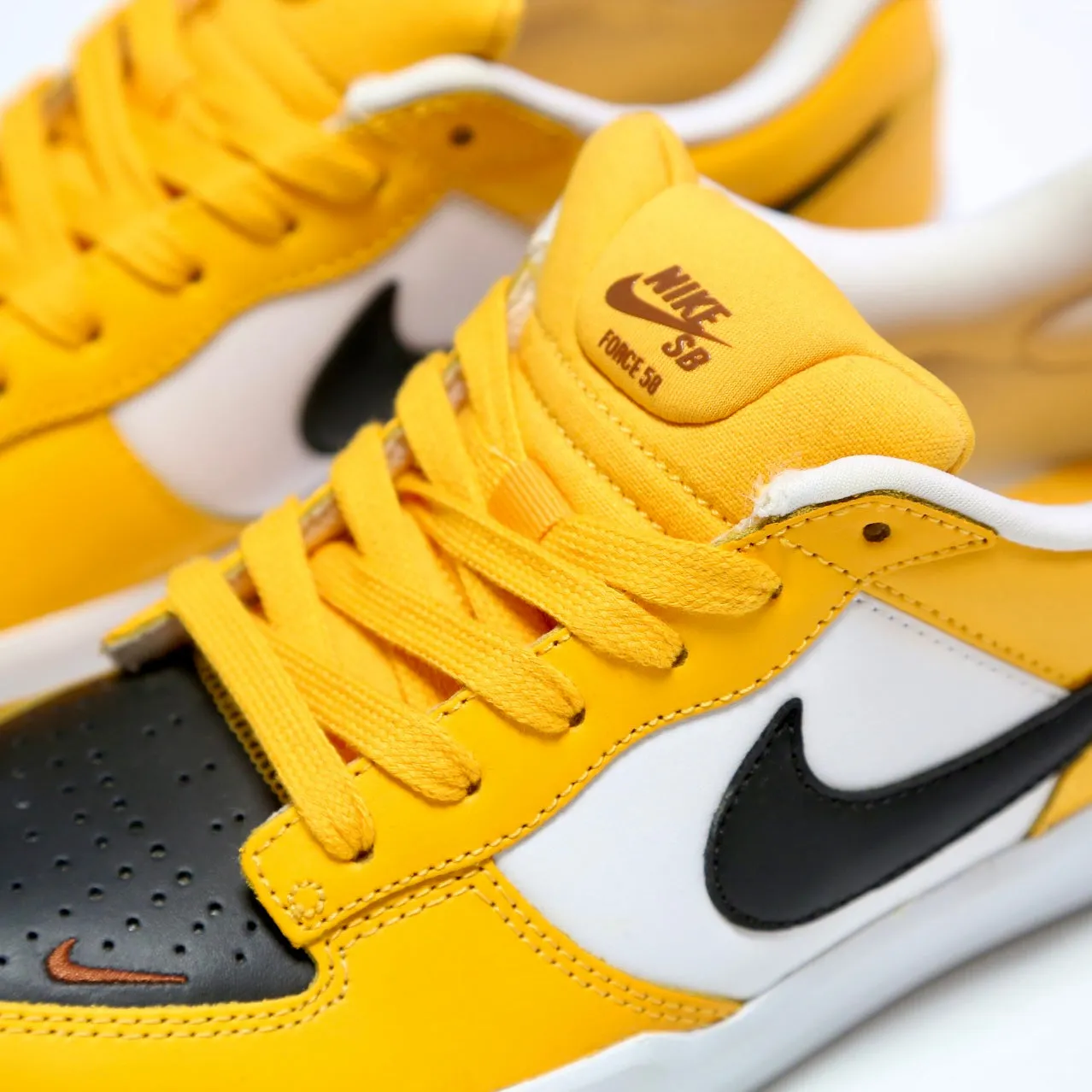 Nike SB Force 58 PRM L - Gold/Black&White