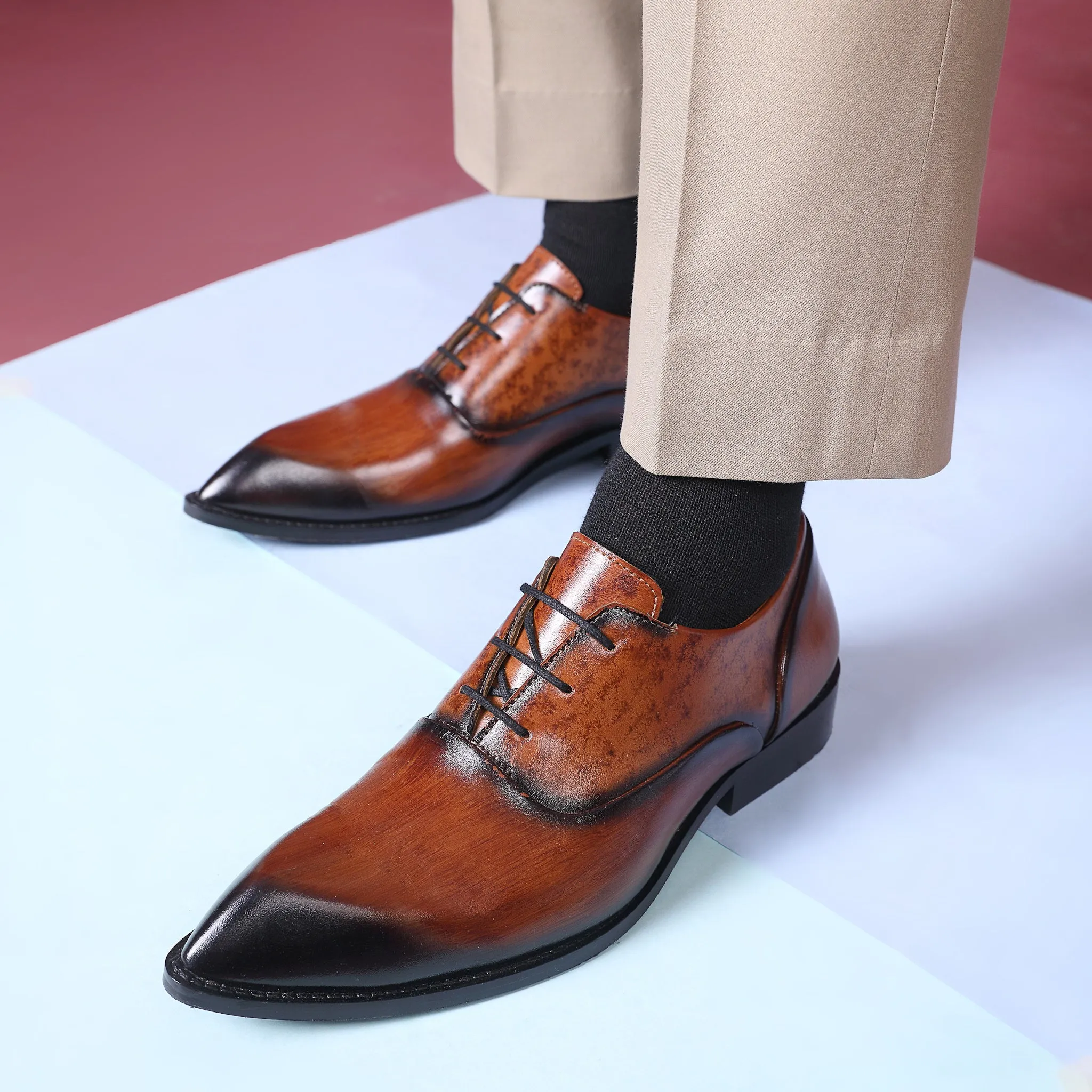 PATINA LACE-UPS WITH POINTED TOE - HEIGHT ELEVATION