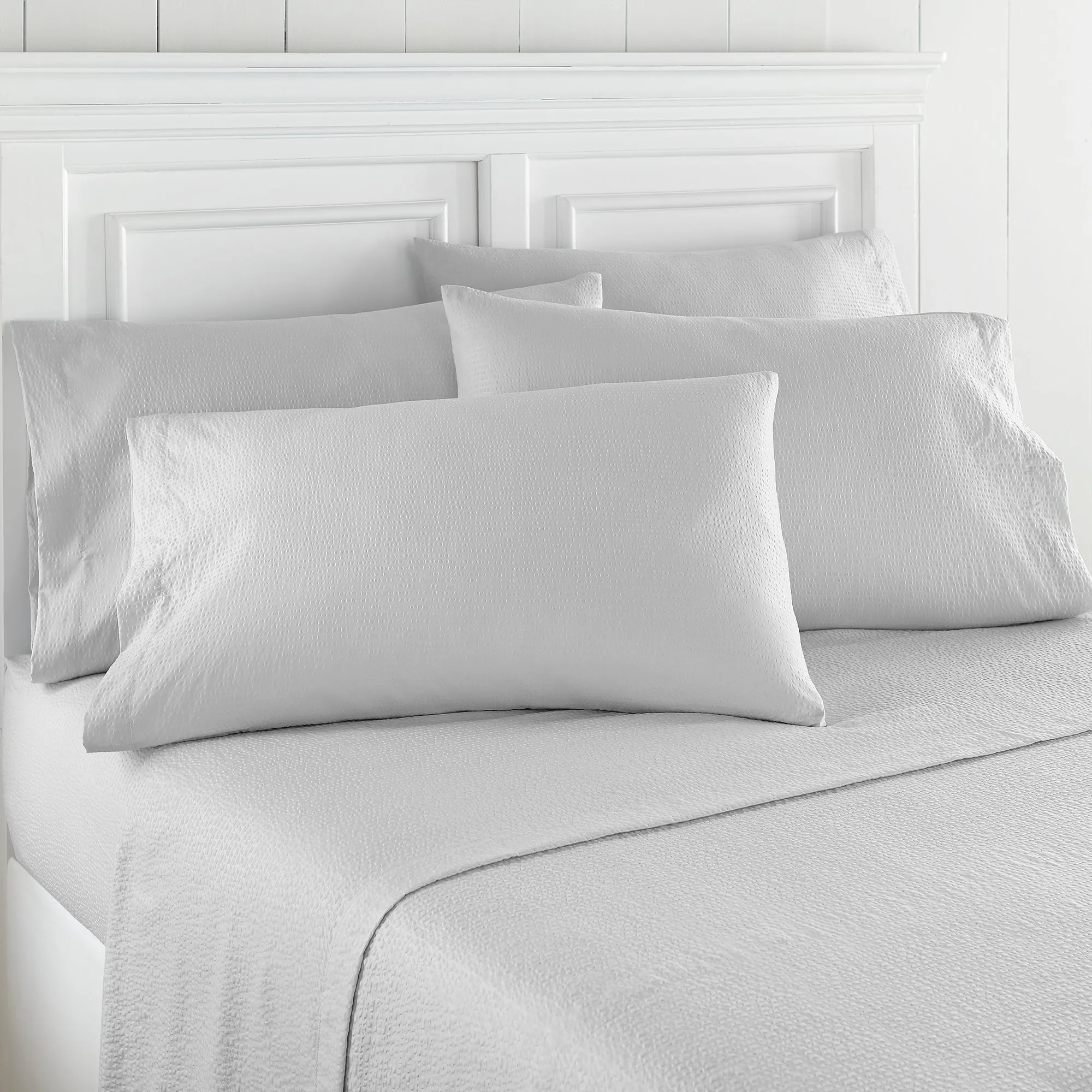 Seersucker Sheet Set with extra pillowcases