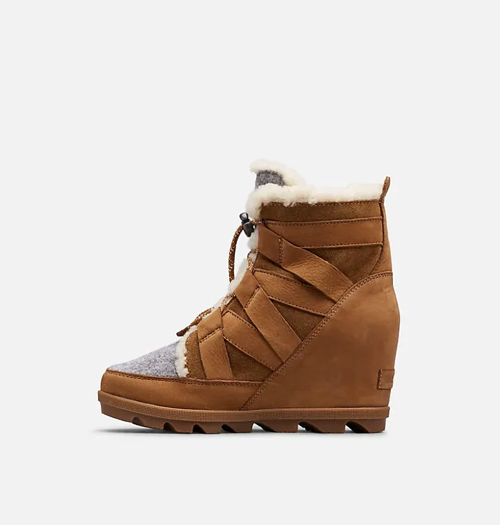 Sorel - Joan of Arctic Wedge II Cozy Boots in Camel Brown