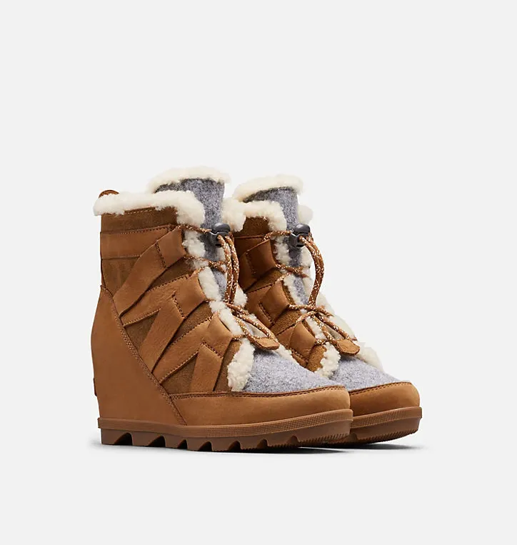 Sorel - Joan of Arctic Wedge II Cozy Boots in Camel Brown